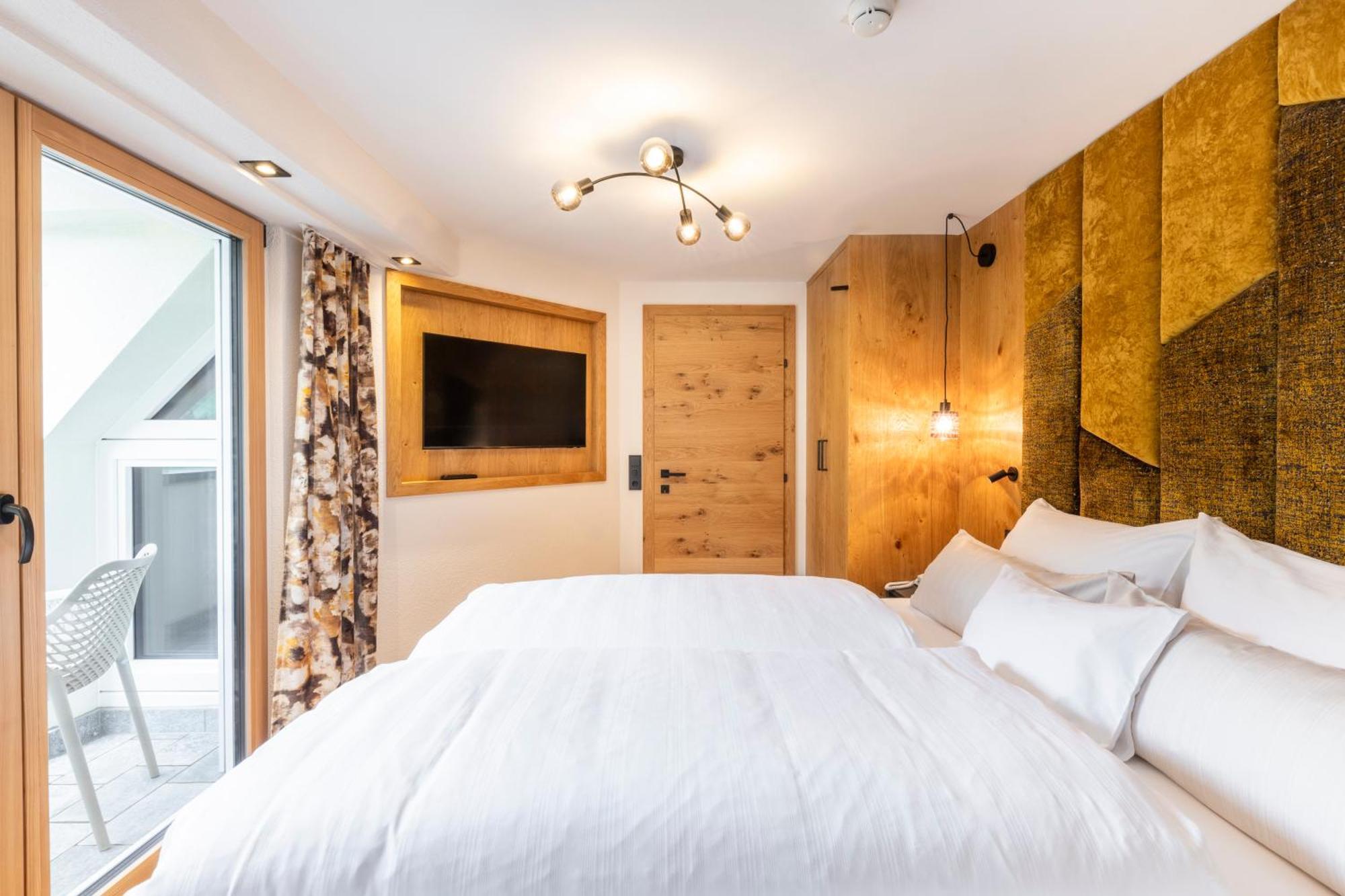 Hotel Jägerhof Ischgl Exteriör bild