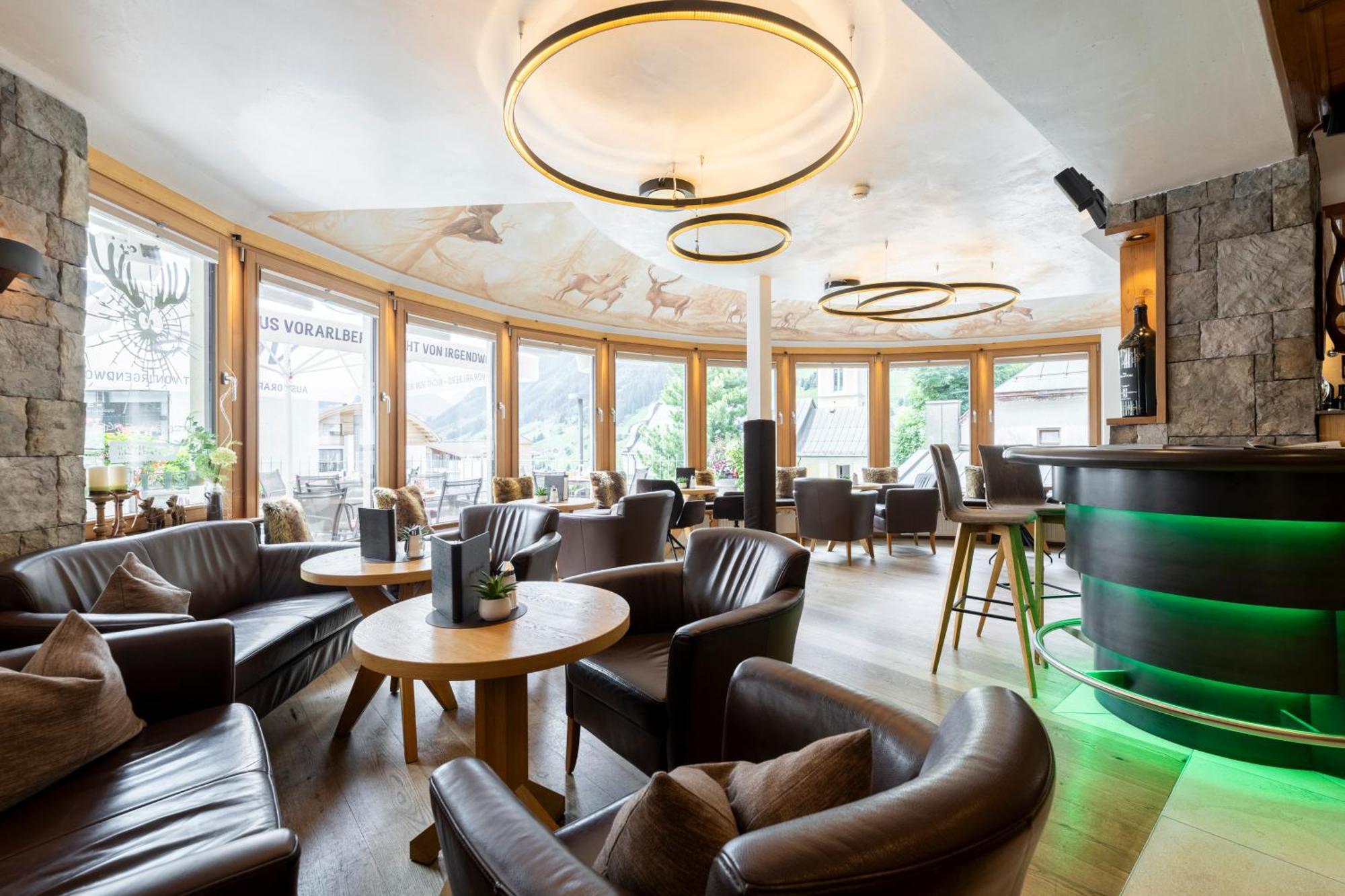 Hotel Jägerhof Ischgl Exteriör bild