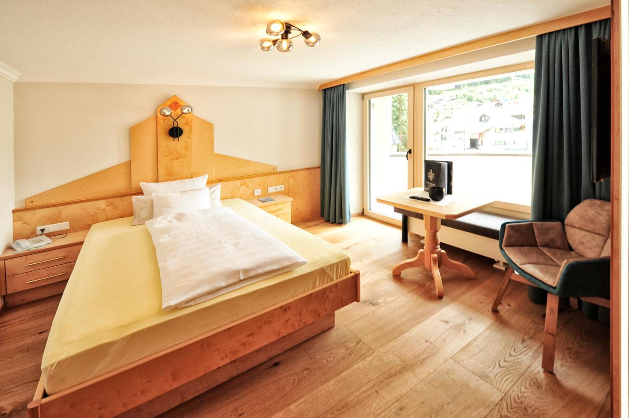 Hotel Jägerhof Ischgl Exteriör bild