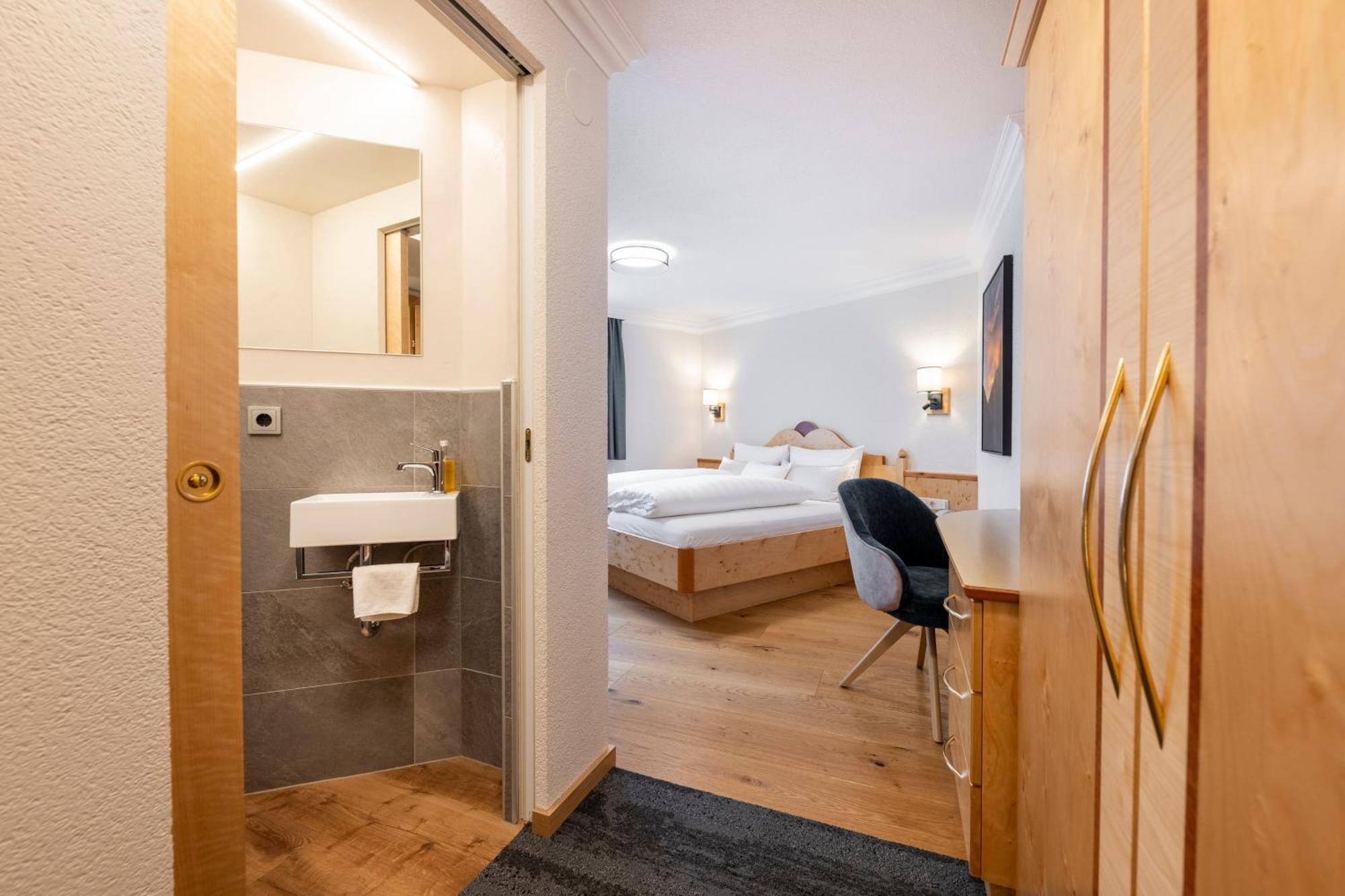 Hotel Jägerhof Ischgl Exteriör bild