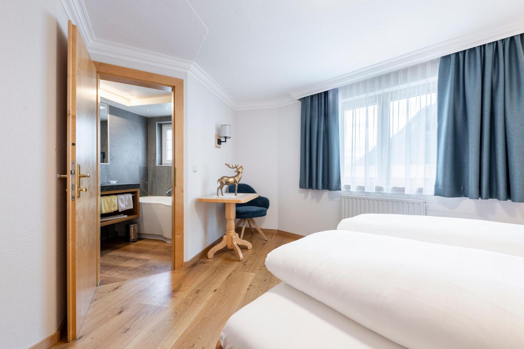 Hotel Jägerhof Ischgl Exteriör bild