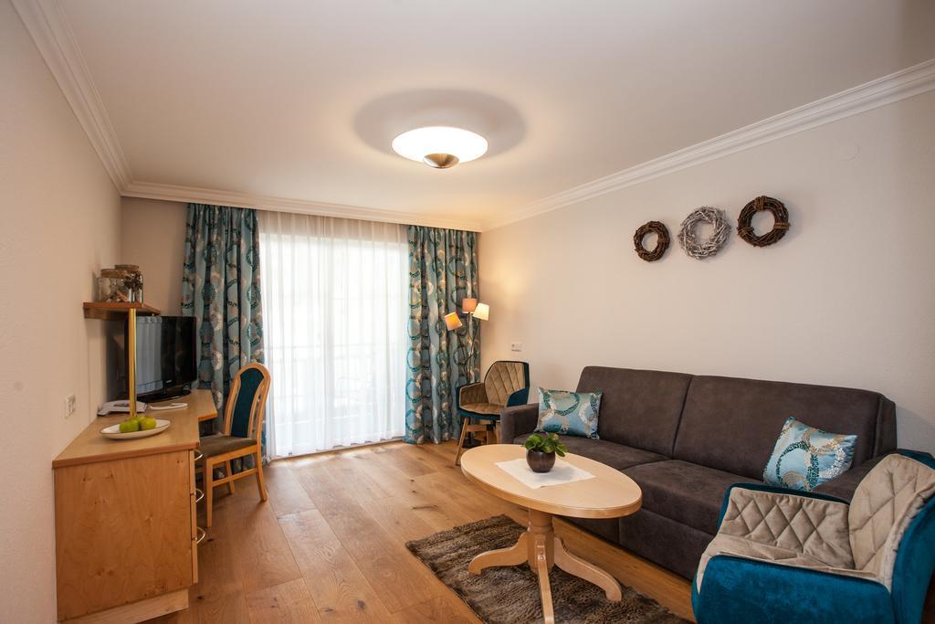 Hotel Jägerhof Ischgl Exteriör bild